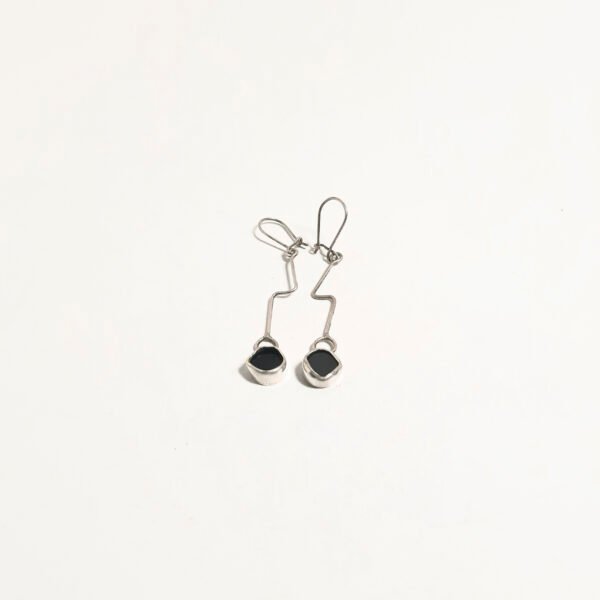 Onyx Stone Round Earrings - Görsel 2