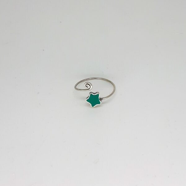 Green Star Ring