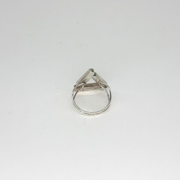 Hollow Triangle Ring - Görsel 3